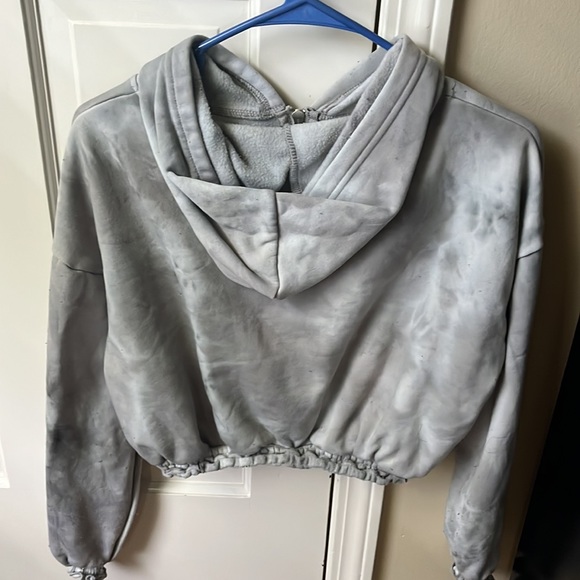 Long sleeve cropped zip up hoodie - Picture 2 of 3